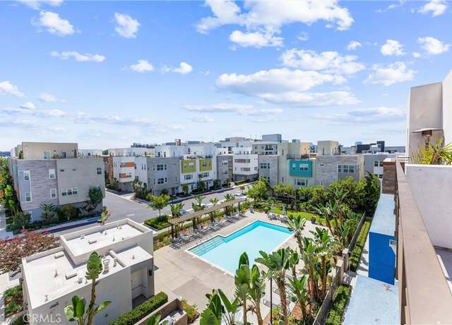 Property at 949 E Mason Ln #71, Anaheim, CA 92805, 3 beds, 2.5 baths