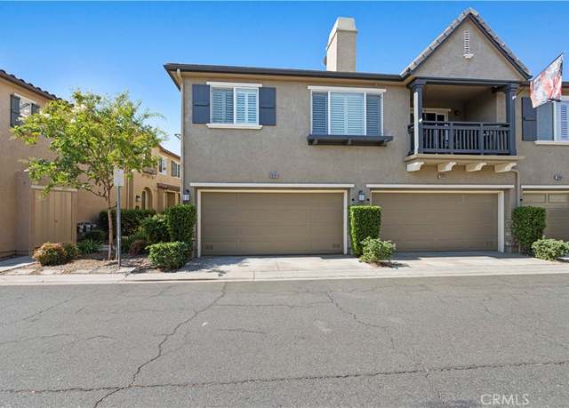 Property at 28381 Mirabelle Ln, Saugus, CA 91350, 3 beds, 3 baths
