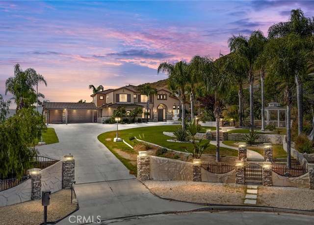 Property at 18936 Summerleaf Ln, Riverside, CA 92504, 4 beds, 3.5 baths