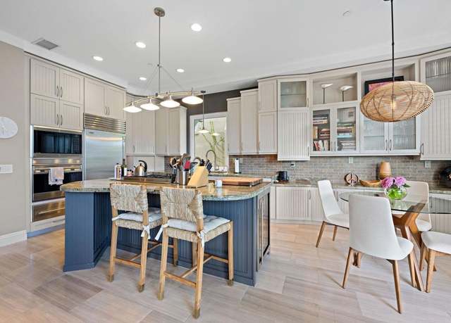 Property at 834 S Cedros, Solana Beach, CA 92075, 3 beds, 2.5 baths