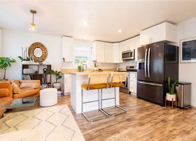 Property at 303 W Sepulveda St, San Pedro, CA 90731, 2 beds, 1 bath