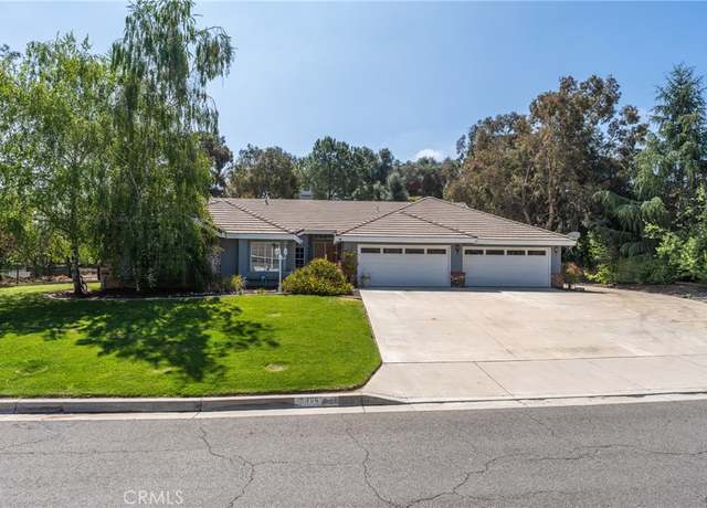 Property at 34865 Holly Ave, Yucaipa, CA 92399, 4 beds, 2.5 baths