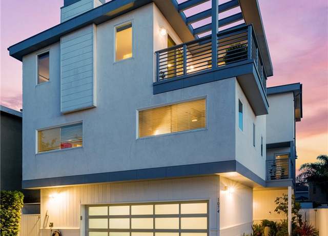 Property at 1074 7th St #2, Hermosa Beach, CA 90254, 4 beds, 3.5 baths