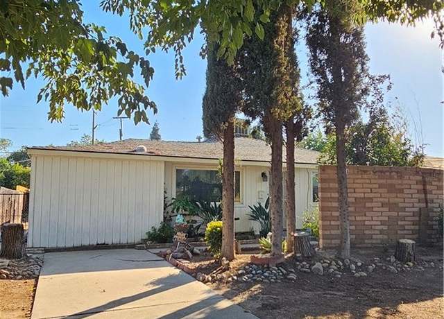 Property at 1030 W 24th St, Merced, CA 95340, 3 beds, 1 bath