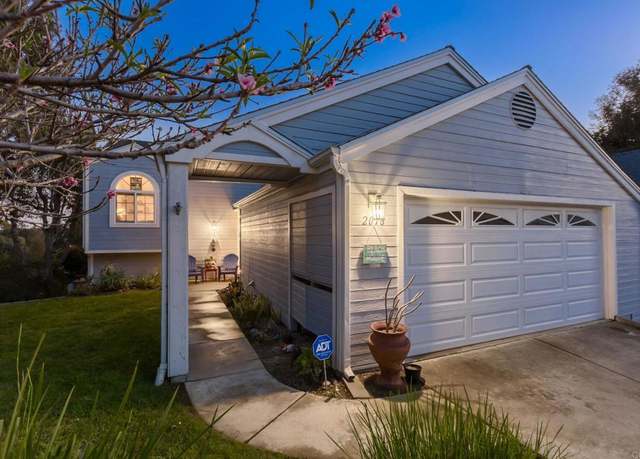 Property at 2078 Costa Vista Way, Oceanside, CA 92054, 3 beds, 2.5 baths