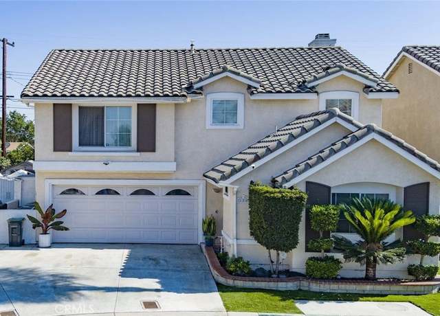 Property at 220 S Linhaven Cir, Anaheim, CA 92804, 4 beds, 3 baths