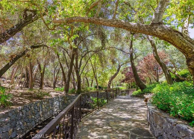 Property at 45200 Oak Manor Ct, Temecula, CA 92590, 5 beds, 5.5 baths