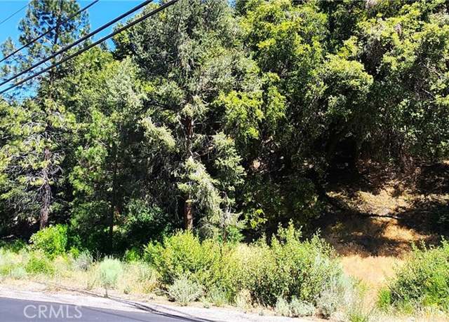 Property at 2512 Woodland Dr, Pine Mtn Club, CA 93222