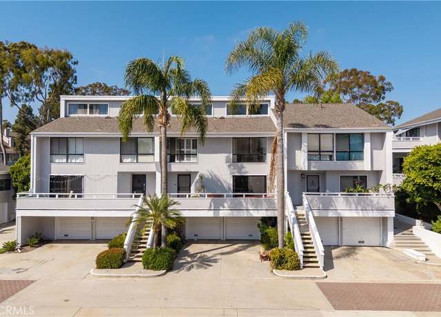 Property at 16 Barlovento Ct #2, Newport Beach, CA 92663, 4 beds, 3 baths