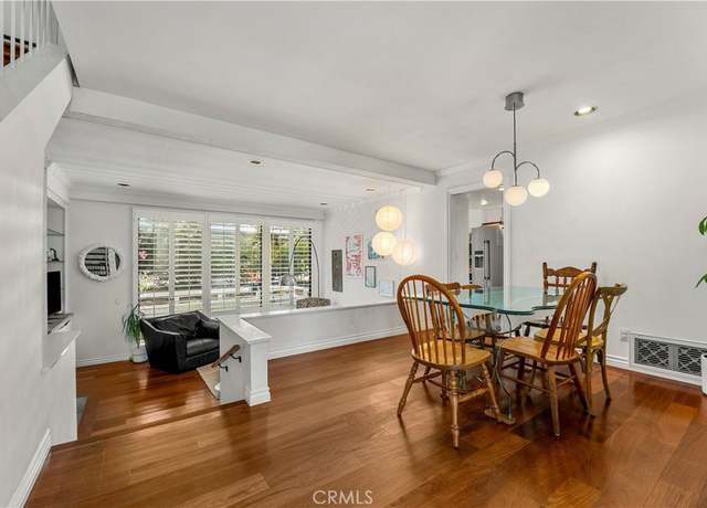 Property at 16 Barlovento Ct #2, Newport Beach, CA 92663, 4 beds, 3 baths