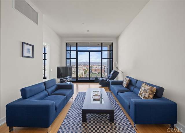 Property at 3223 W 6th St #704, Los Angeles, CA 90020, 2 beds, 2.5 baths