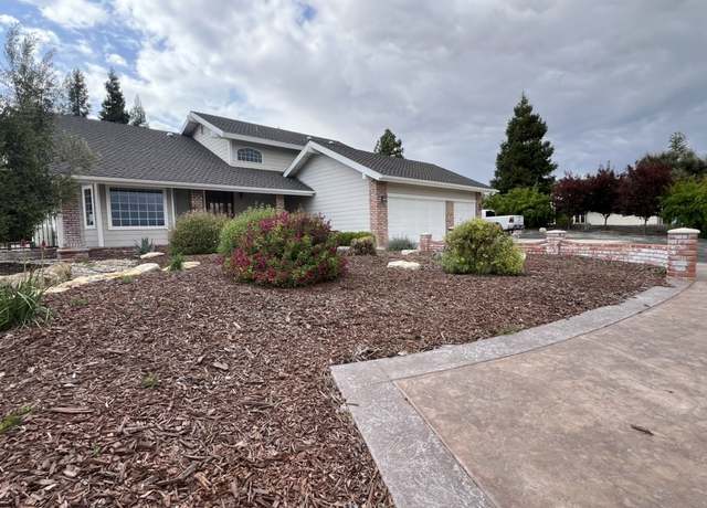 Property at 833 Rolling Hills Rd, Paso Robles, CA 93446, 4 beds, 3 baths