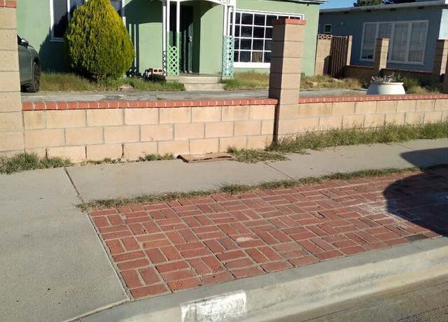 Property at 44520 Date Ave, Lancaster, CA 93534, 4 beds, 3 baths