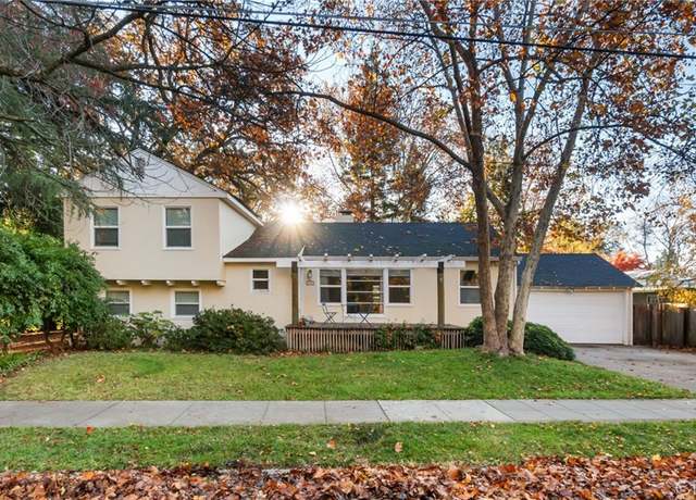Property at 1367 Woodland Ave, Chico, CA 95926, 3 beds, 2 baths
