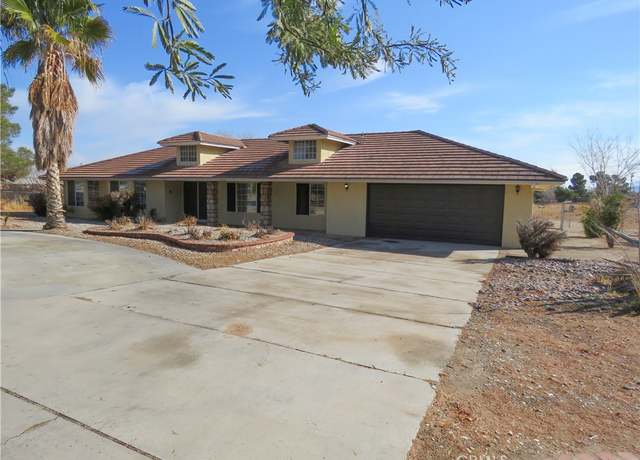 Property at 10659 11th Ave, Hesperia, CA 92345, 4 beds, 3 baths