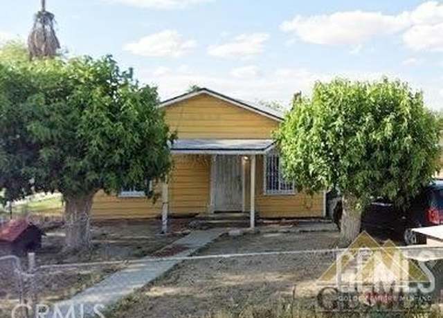Property at 1016 E Casa Loma Dr, Bakersfield, CA 93307, 3 beds, 1 bath