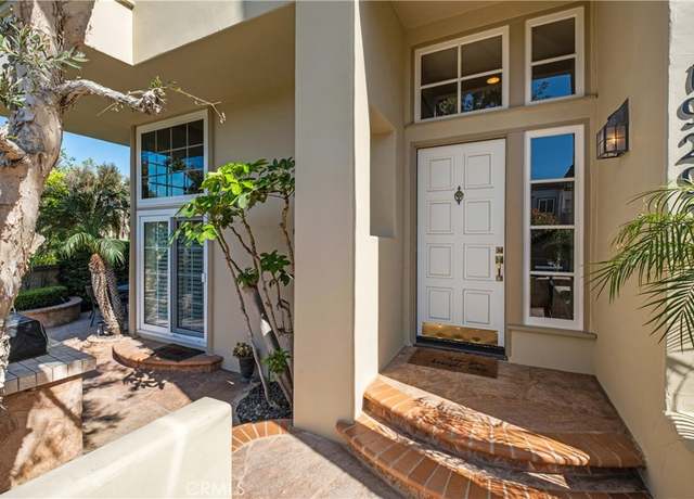 Property at 19292 Sawgrass Ln, Huntington Beach, CA 92648, 3 beds, 2.5 baths