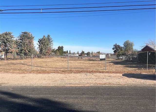 Property at 19 Live Oak St, Hesperia, CA 92345