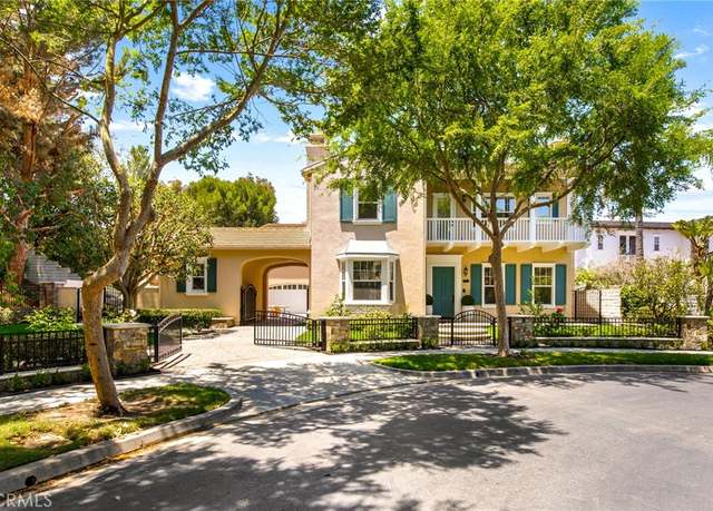 Property at 3 Seabluff, Newport Beach, CA 92660, 5 beds, 5.5 baths