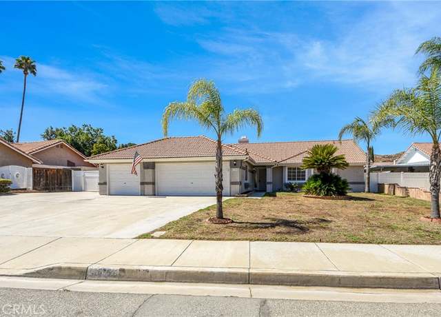 Property at 1358 E Beringer Dr, San Jacinto, CA 92583, 3 beds, 2 baths