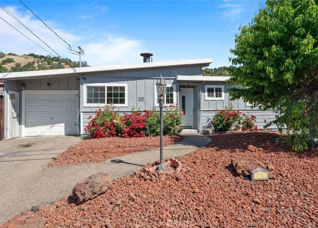 Property at 12762 Shoreview Dr, Clearlake Oaks, CA 95423, 2 beds, 2 baths