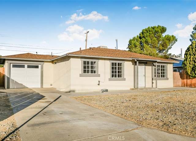 Property at 44431 11th St W, Lancaster, CA 93534, 3 beds, 1 bath