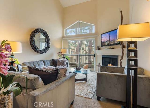 Property at 21400 Burbank Blvd #313, Woodland Hills, CA 91367, 2 beds, 2 baths