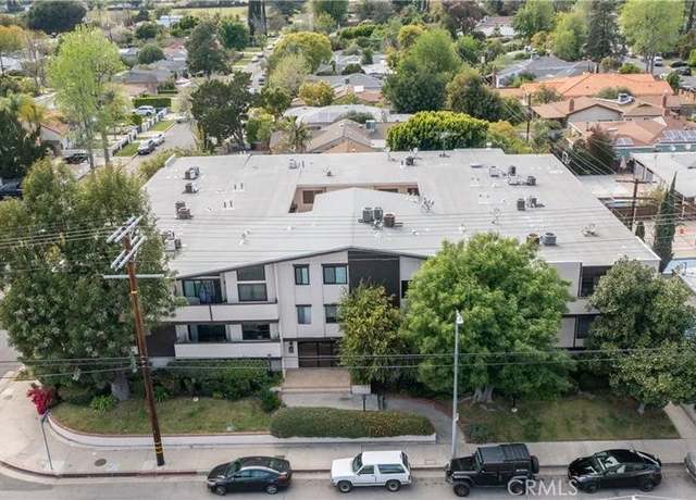 Property at 5805 Whitsett Ave #102, Valley Village, CA 91607, 1 bed, 1 bath