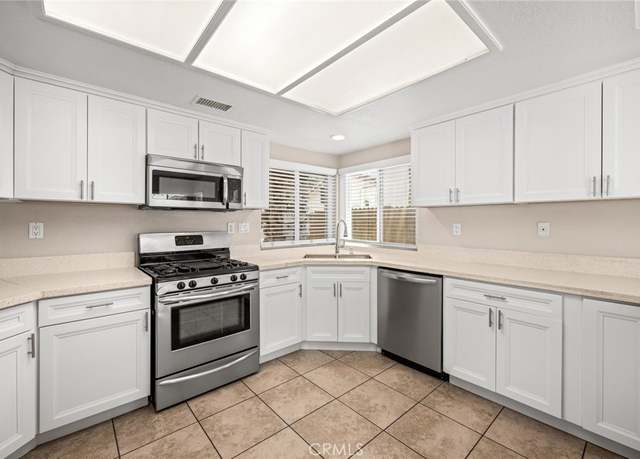 Property at 24111 Golden Pheasant Ln, Murrieta, CA 92562, 3 beds, 2.5 baths