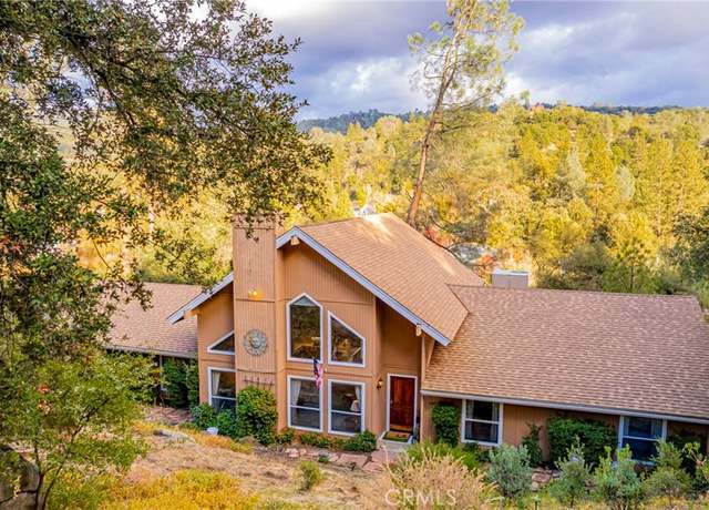 Property at 50365 Spook Ln, Oakhurst, CA 93644, 3 beds, 2 baths