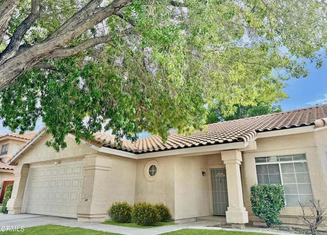 Property at 44543 Tarragon Dr, Lancaster, CA 93536, 3 beds, 2 baths