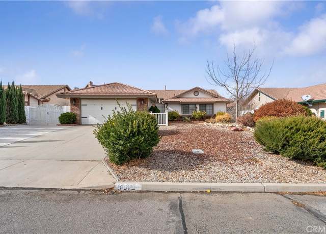 Property at 8612 Valley View Dr, Hesperia, CA 92344, 4 beds, 2 baths