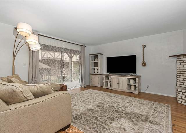 Property at 645 E Magnolia Blvd Unit C, Burbank, CA 91501, 3 beds, 3 baths