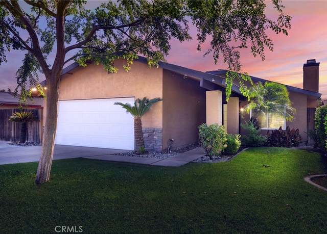Property at 6300 Ringwood St, Bakersfield, CA 93313, 3 beds, 2 baths