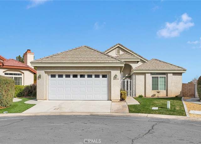 Property at 19559 Northstar Ct, Apple Valley, CA 92308, 2 beds, 3 baths