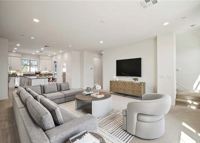 Property at 125 Mongoose, Irvine, CA 92618, 2 beds, 2.5 baths