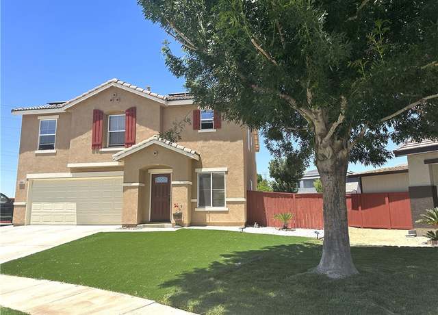 Property at 13986 Zircon St, Hesperia, CA 92344, 3 beds, 2.5 baths