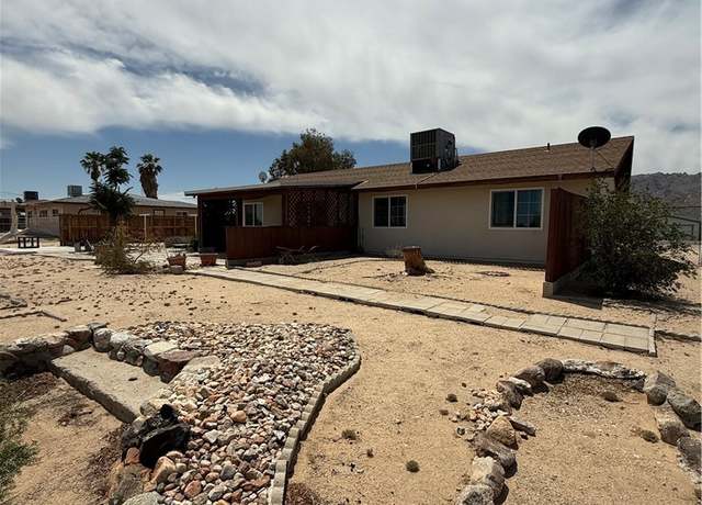 Property at 72400 El Paseo Dr, 29 Palms, CA 92277, 3 beds, 2 baths