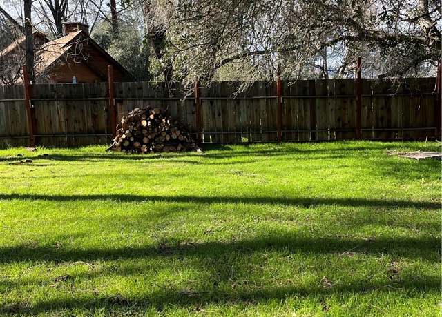 Property at 16730 Comanche Trl, Clearlake Oaks, CA 95423