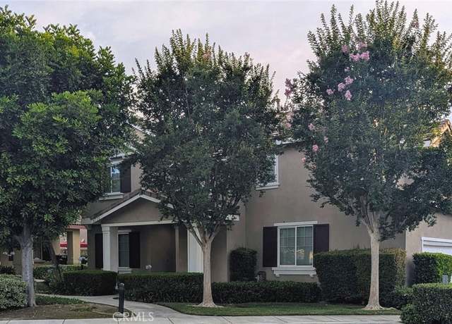 Property at 9770 Winterberry Dr, Riverside, CA 92803, 4 beds, 2.5 baths
