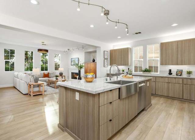 Property at 2386 Lapis Rd, Carlsbad, CA 92009, 4 beds, 4.5 baths