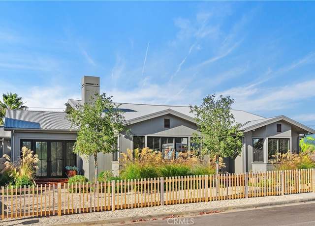 Property at 337 Holmwood Dr, Newport Beach, CA 92663, 4 beds, 3.5 baths