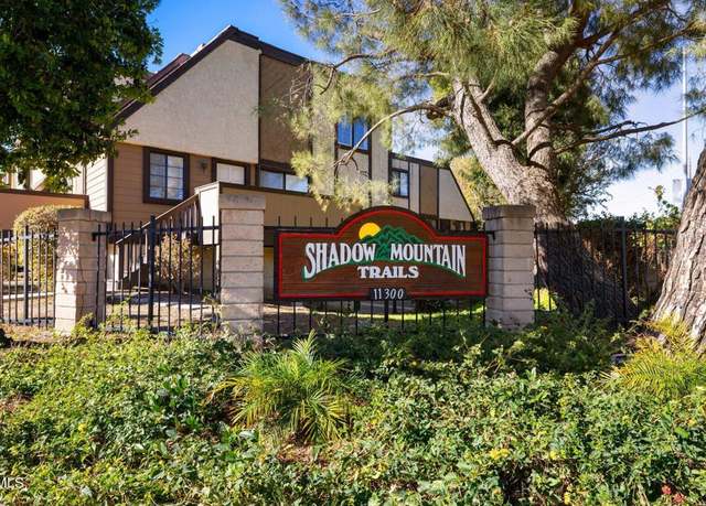 Property at 11300 Foothill Blvd Blvd #72, Sylmar, CA 91342, 2 beds, 2.5 baths