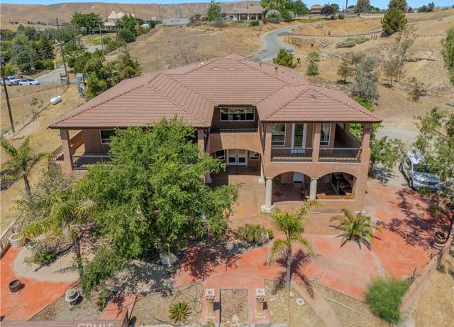 Property at 11110 Choctaw Dr, Bakersfield, CA 93308, 5 beds, 4 baths
