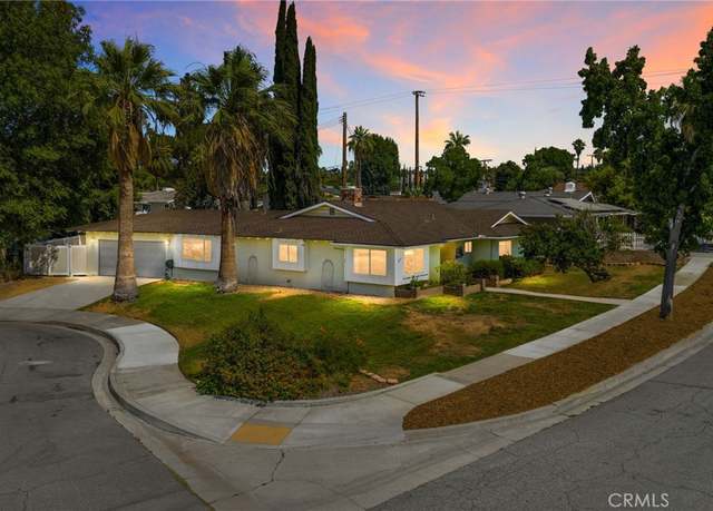 Property at 527 Nottingham Dr, Redlands, CA 92373, 4 beds, 2.5 baths