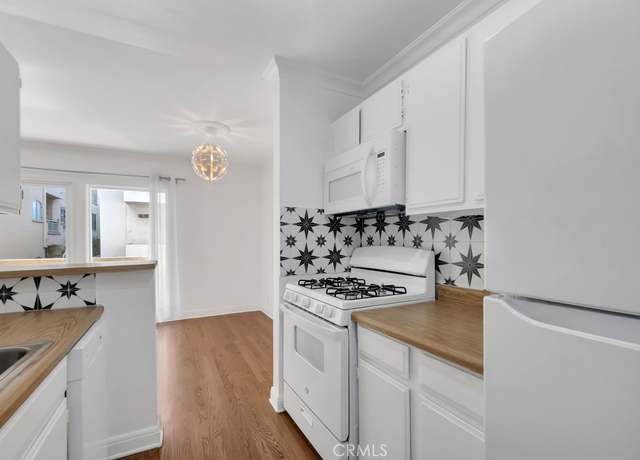 Property at 1020 Granville Ave #205, Los Angeles, CA 90049, 1 bed, 1 bath