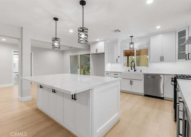 Property at 34217 Mabana St, Agua Dulce, CA 91390, 4 beds, 2 baths