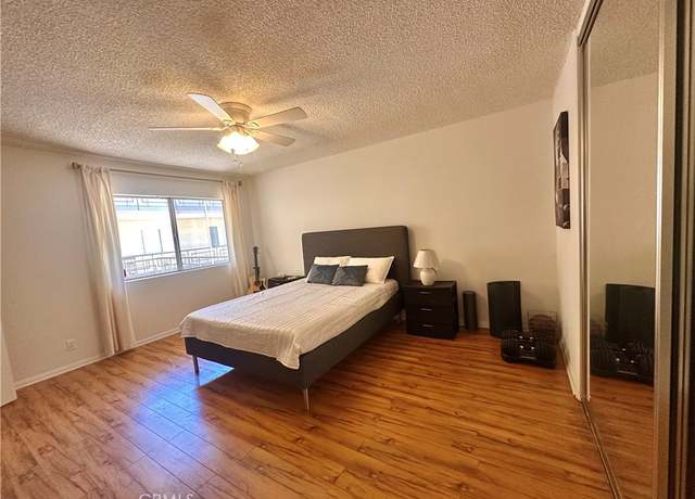 Property at 4358 Mammoth Ave #14, Sherman Oaks, CA 91423, 2 beds, 2 baths
