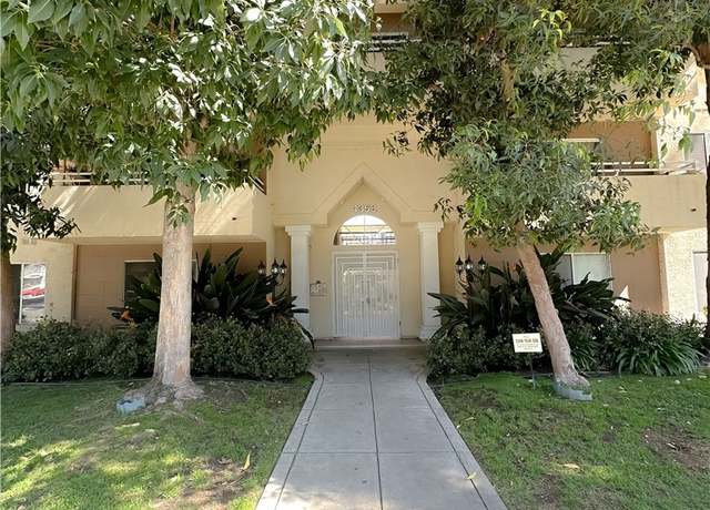 Property at 4358 Mammoth Ave #14, Sherman Oaks, CA 91423, 2 beds, 2 baths