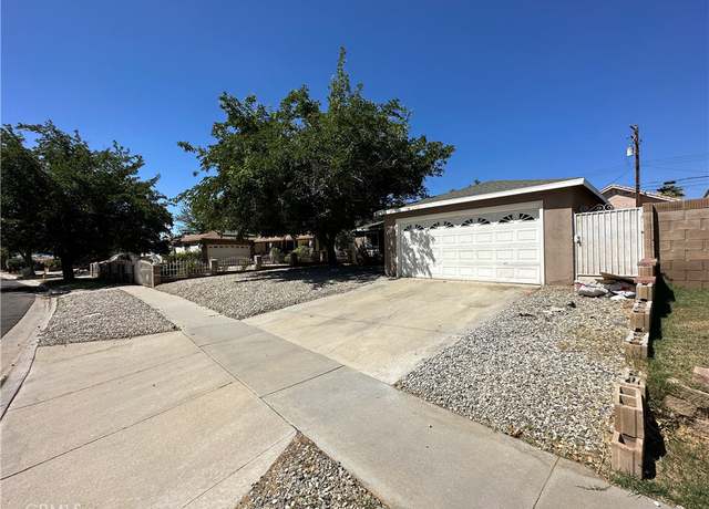 Photo of 43735 Beech Ave, Lancaster, CA 93534